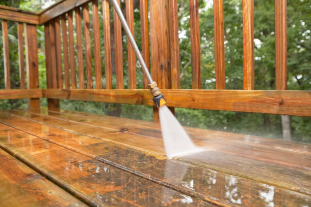 Best Pool Deck Cleaning  in Mont Belvieu, TX